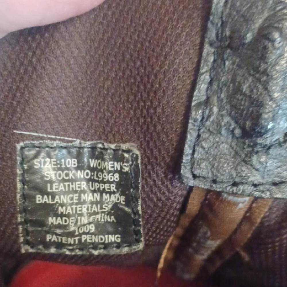 Justin Western Boots Featuring Black and Brown Leather, Like New - Picture 2 of 9